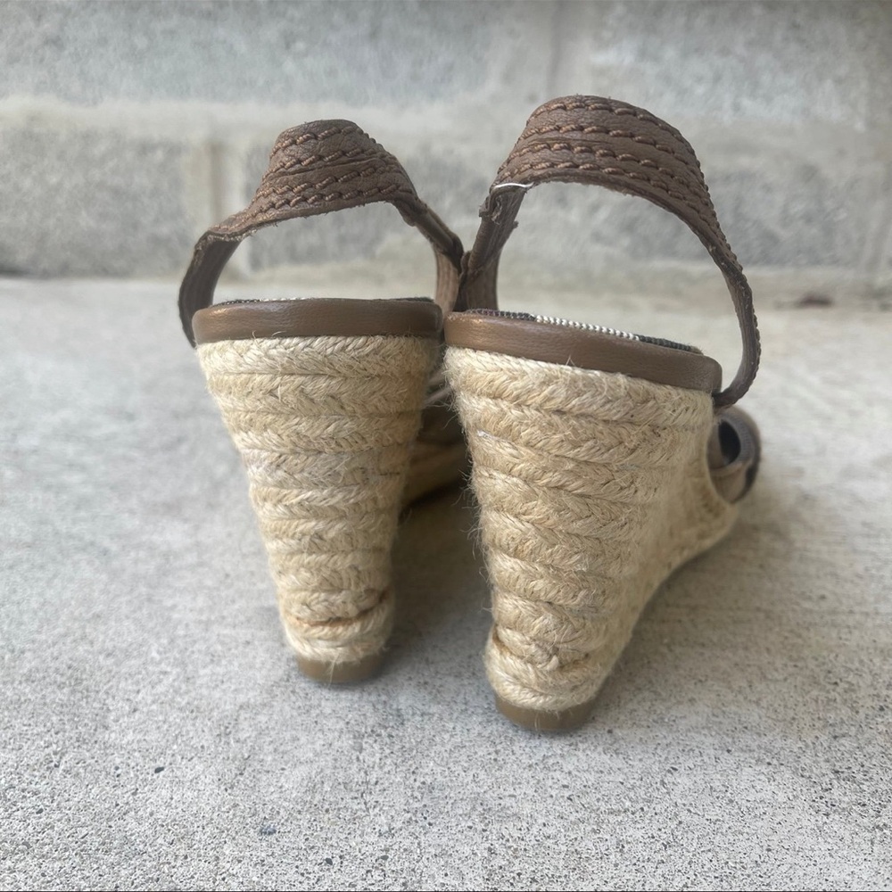 Y2K Burberry Classic Leather Wedge Summer Sandal Women’s 38.5 (8) - Picture 3 of 9